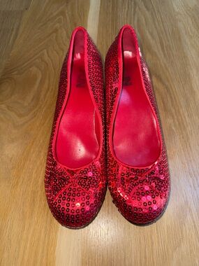 Red Sequin Low Heel Ballet Flats